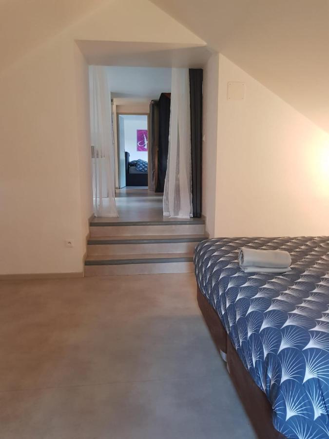 Auberge De Carlucet Bagian luar foto